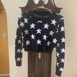 Black Long-Sleeve Crop Top